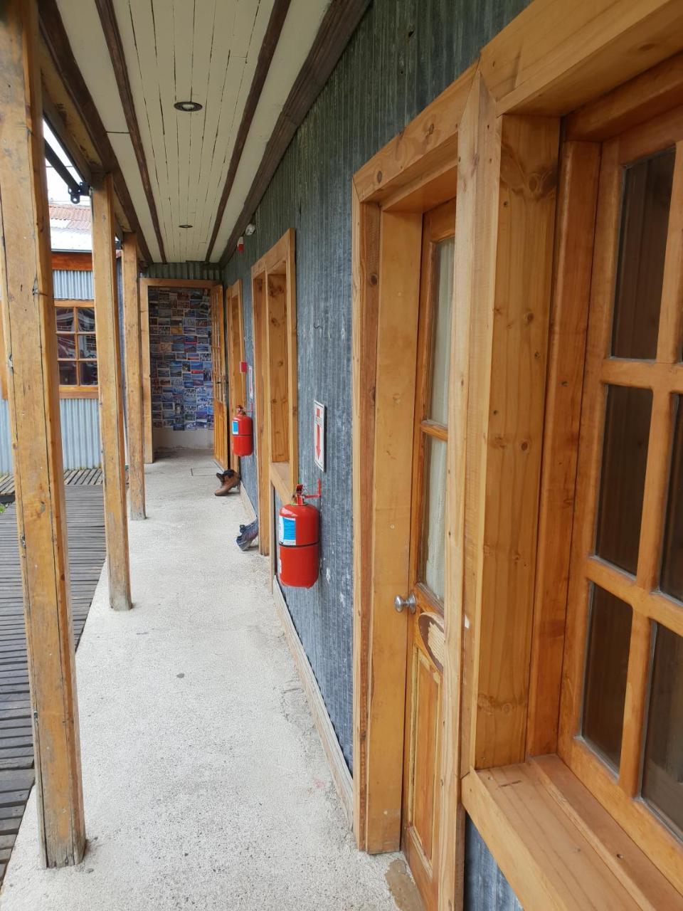 Lo De Momo Alojamiento Turistico Hostel Ushuaia Exterior foto